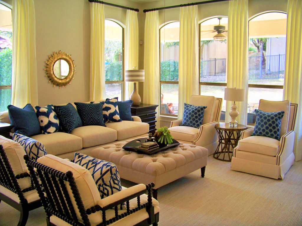 interior-design-austin-home-furnshing-sofa-and-chairs