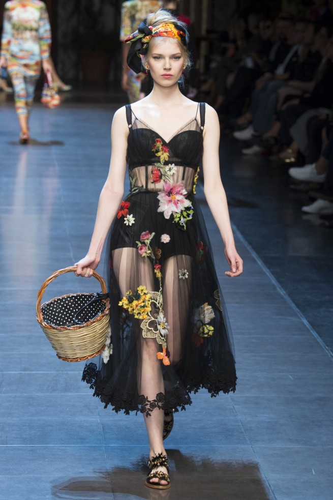 Milan-Fashion-Week-2016-Spring-Summer-News-Best-10-Milan-Shows-Dolce-Gabbana-4